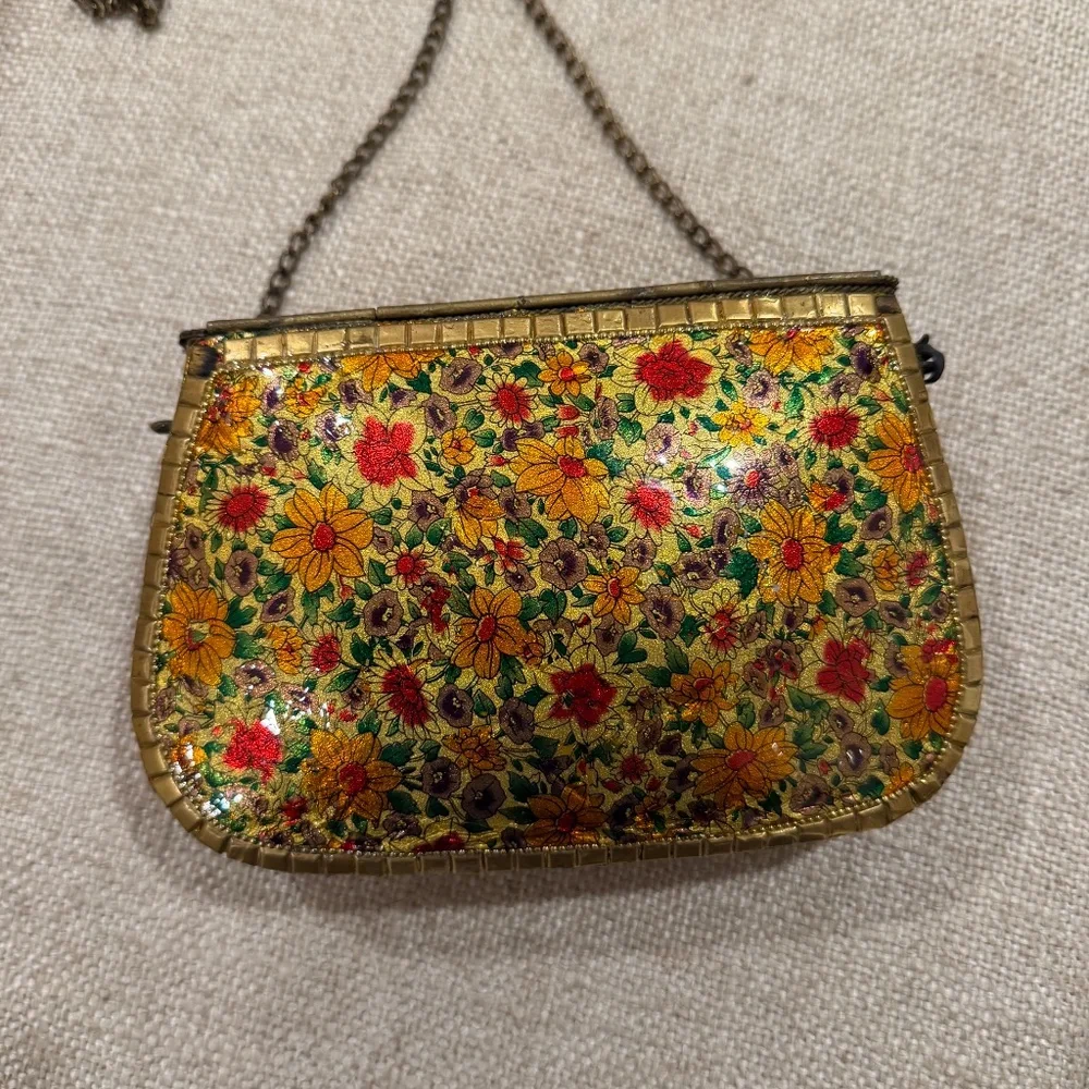 Antik Kraft Amoli Metal Clutch Purse in Floral Print - Picture 5 of 10